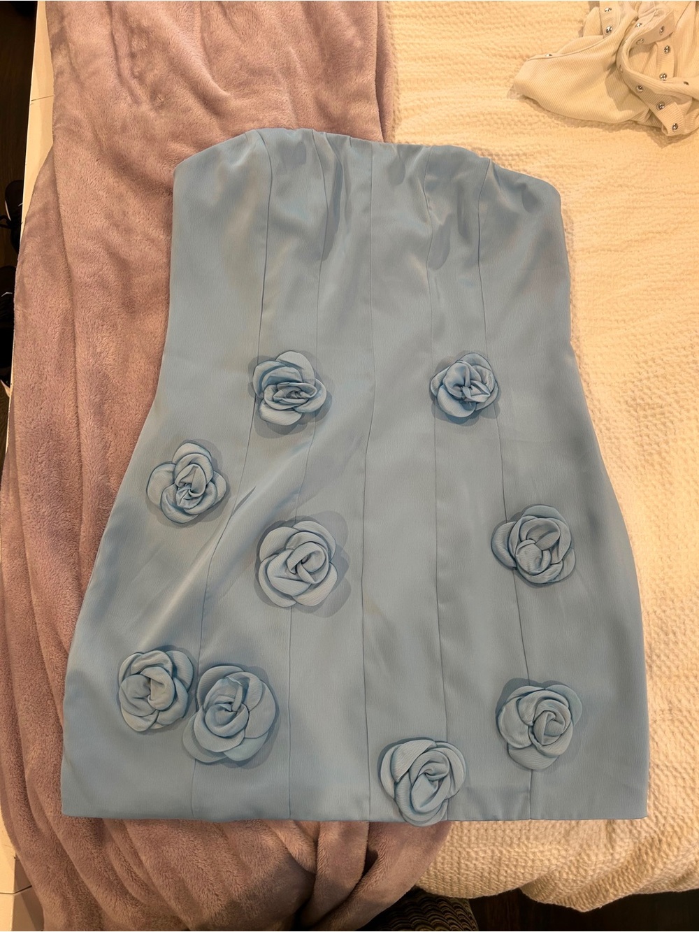 Forever 21 Light Blue Strapless Floral Applique Mini Dress